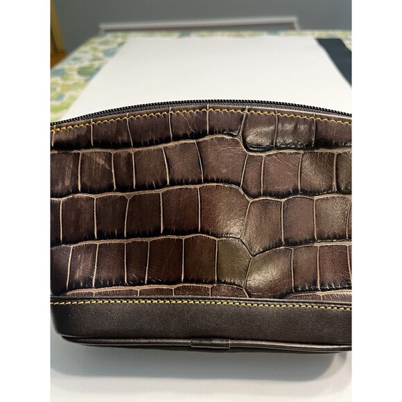 Dooney & Bourke Dark Taup Brown Croc Embossed Leather Cosmetic Case Bag Wristlet - Picture 9 of 14